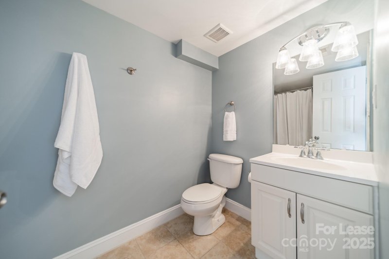 Property image 5 of 2953 Craftsman Lane in Elizabeth, Charlotte, NC 28204