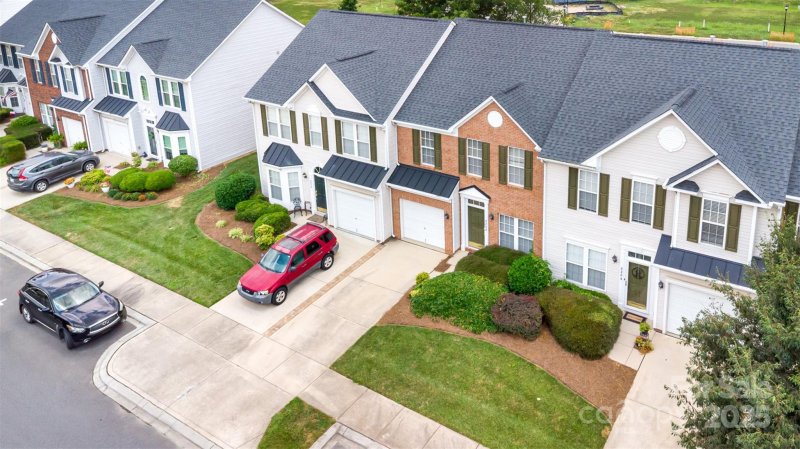 Property image 4 of 4208 Carl Parmer Drive in Harrisburg Town Center, Harrisburg, NC 28075