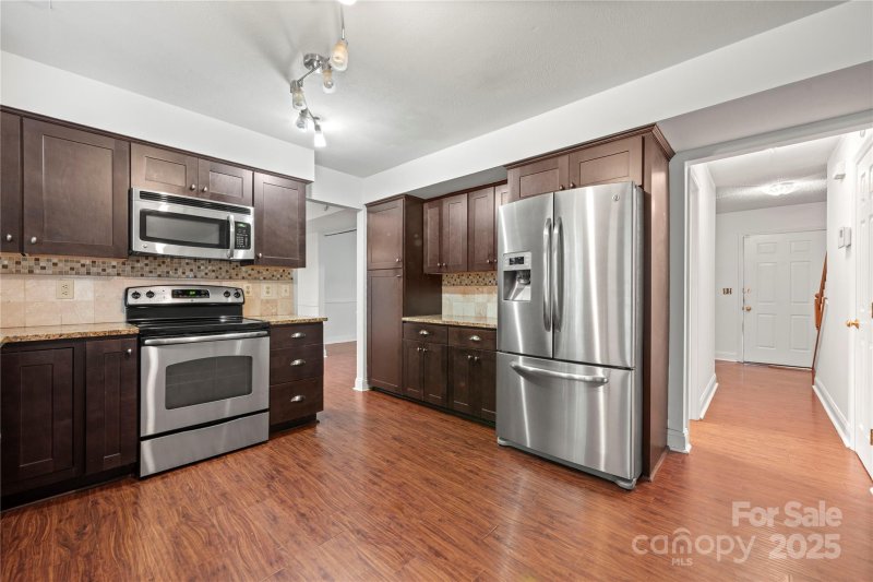 Property image 4 at 1230 Ridgebury Terrace, Matthews, NC 28105