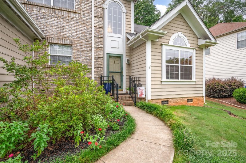 Property image 2 at 131 Stone Ridge Lane, Mooresville, NC 28117