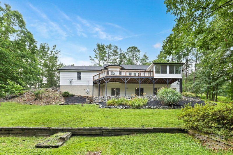 Property image 2 at 21 Moriah Lane, Asheville, NC 28803