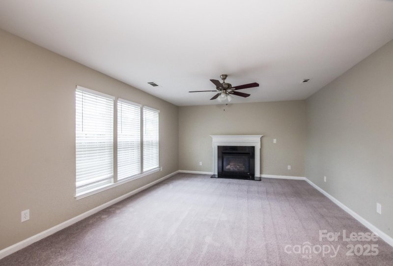 Property image 2 at 140 Crestwood Drive, Mount Holly, NC 28120