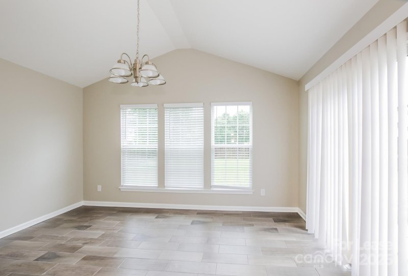 Property image 4 at 140 Crestwood Drive, Mount Holly, NC 28120