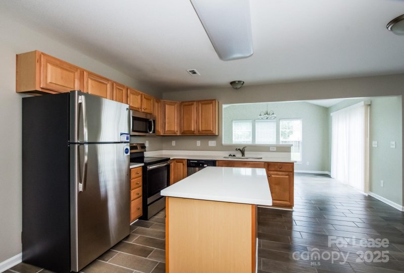 Property image 5 at 140 Crestwood Drive, Mount Holly, NC 28120