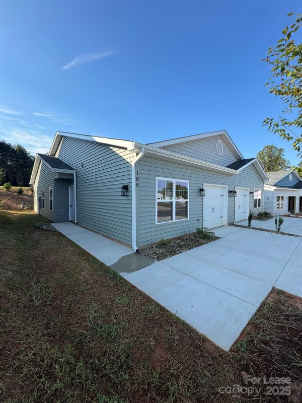 109 Brawley Villas Place