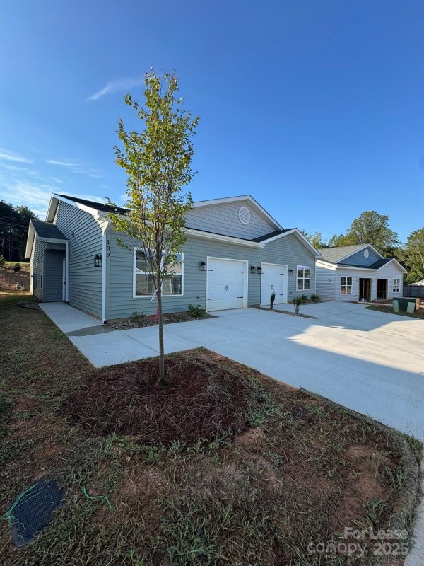 Property image 2 of 109 Brawley Villas Place in Villas on Brawley, Mooresville, NC 28117