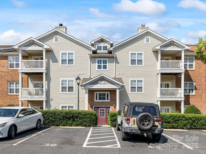 Property image 2 at 10650 Hill Point Court, Charlotte, NC 28262