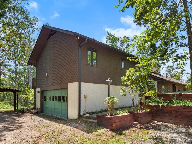 Property image 2 at 31 W Black Oak Drive, Asheville, NC 28804