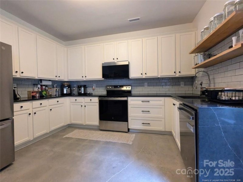 Property image 2 at 4721 Potters Glen Road, Charlotte, NC 28269