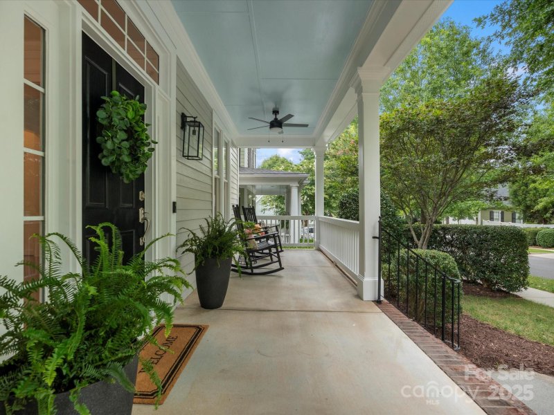 Property image 3 of 820 Stratford Run Drive in Baxter Village, Fort Mill, SC 29708