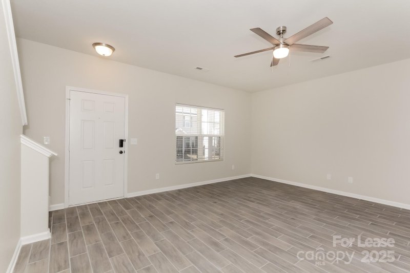 Property image 4 at 4009 Tulocay Lane, Charlotte, NC 28215