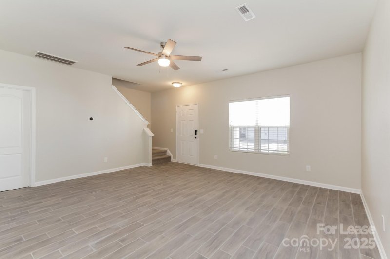 Property image 5 at 4009 Tulocay Lane, Charlotte, NC 28215