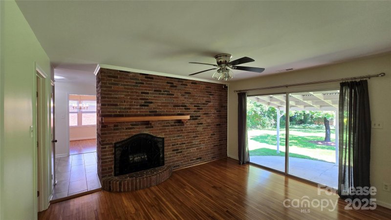 Property image 4 at 9124 Sandburg Avenue, Charlotte, NC 28213