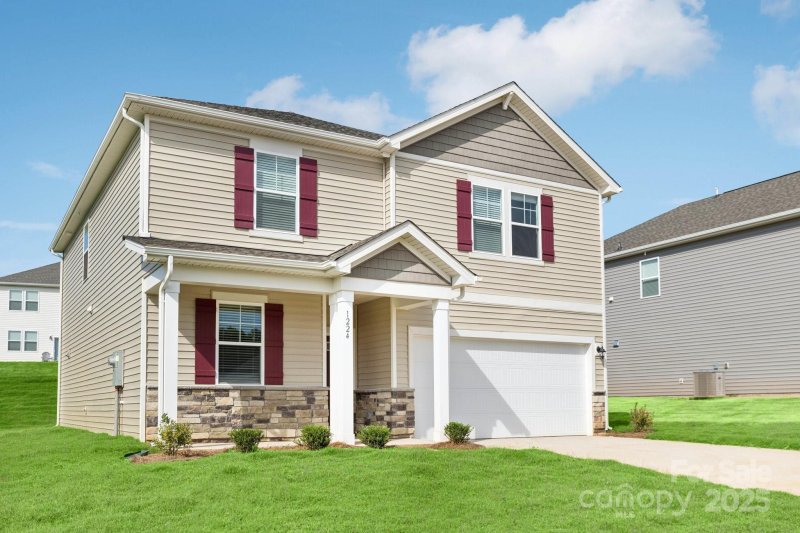 Property image 2 of 1224 Hallman Branch Lane in Carpenter Farms, Lincolnton, NC 28092