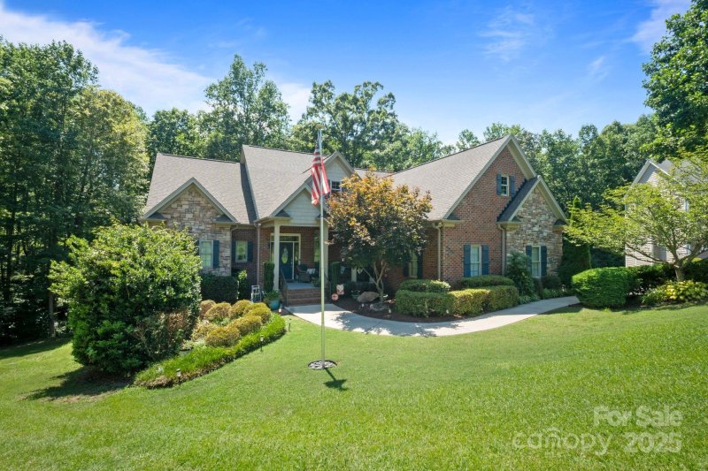 Property image 2 at 3544 Maple Brook Drive, Denver, NC 28037