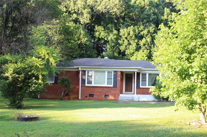 Property image 3 at 2710 Tallu Road, Charlotte, NC 28269