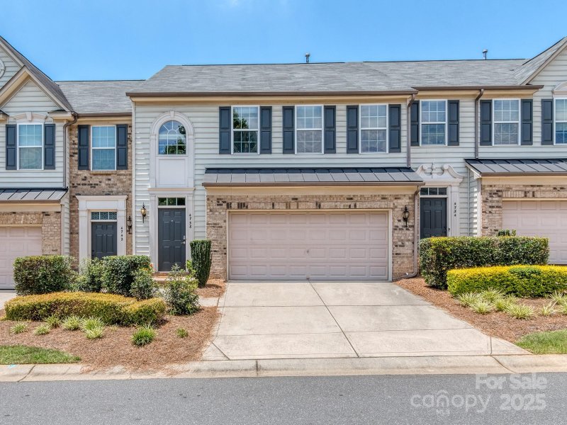 4738 Mount Royal Lane