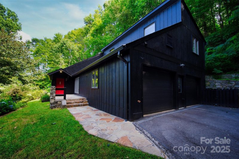 100 Ballantree Drive