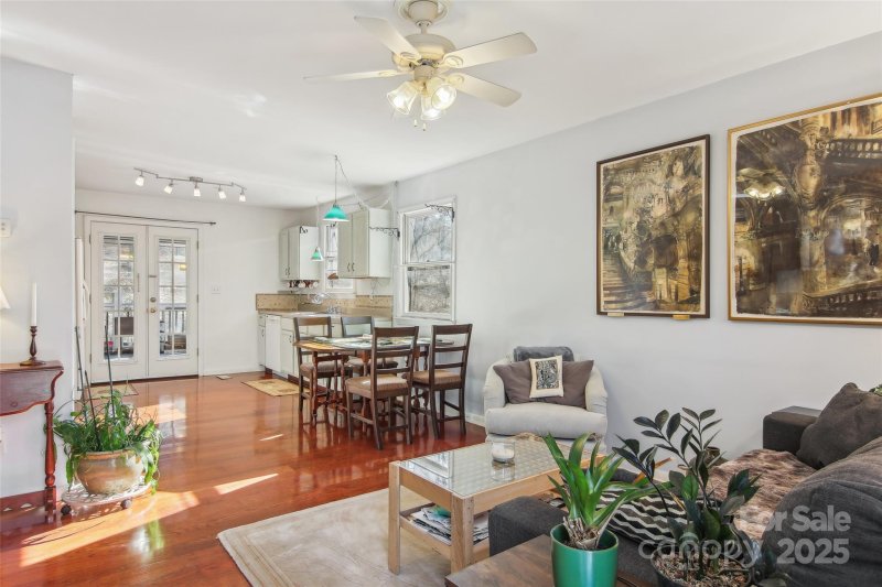 Property image 4 of 224 Beverly Road in Beverly Hills, Asheville, NC 28805