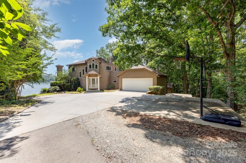 Property image 3 of 5 Hidden Cove Lane in River Hills, Clover, SC 29710