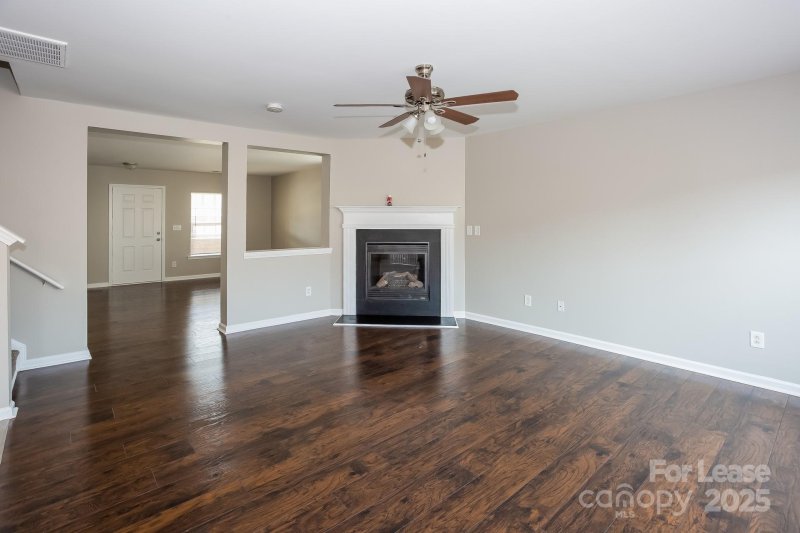 Property image 5 of 4046 Houldsworth Drive in Coventry, Charlotte, NC 28213