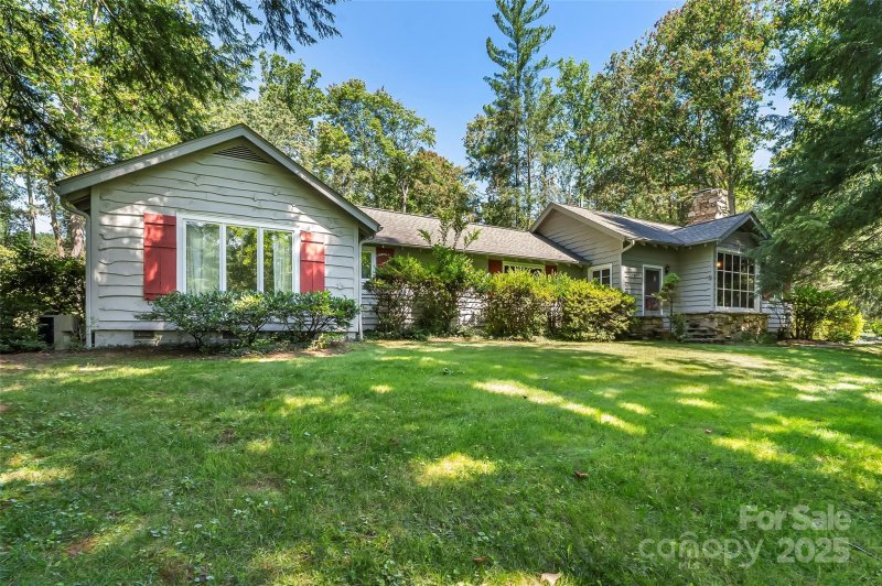 Property image 2 at 17 Park Road, Asheville, NC 28803