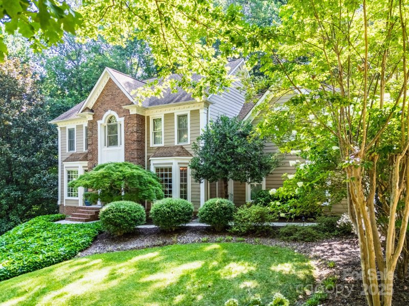 Property image 2 of 5024 Ardenwoods Drive in Farmwood North, Charlotte, NC 28215