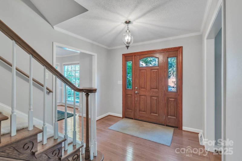 Property image 4 of 5024 Ardenwoods Drive in Farmwood North, Charlotte, NC 28215