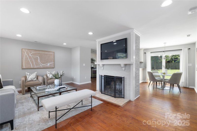 Property image 2 at 1940 Tyvola Road, Charlotte, NC 28210