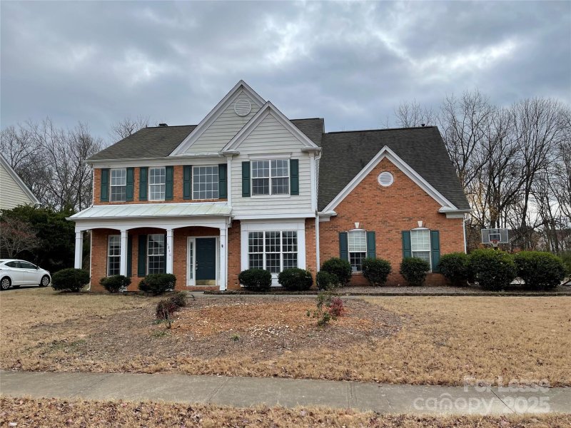 6846 Guinevere Drive