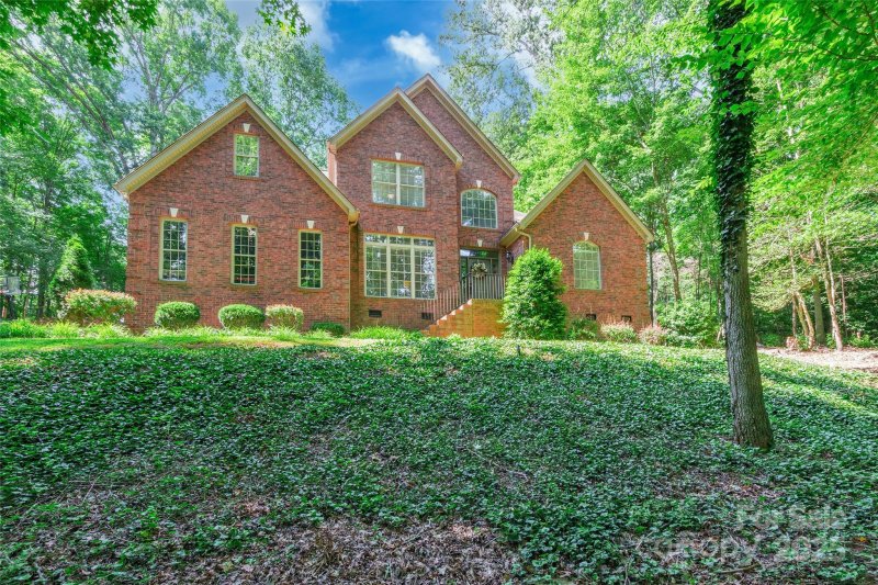Property image 3 of 1227 Cabin Creek Court in Oxford Place, Fort Mill, SC 29715