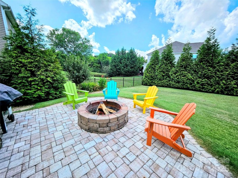 Property image 4 at 10302 Newbridge Road, Charlotte, NC 28278