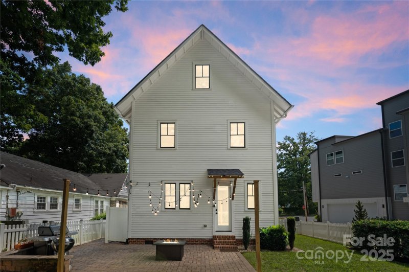 Property image 3 at 2005 Roslyn Avenue, Charlotte, NC 28208