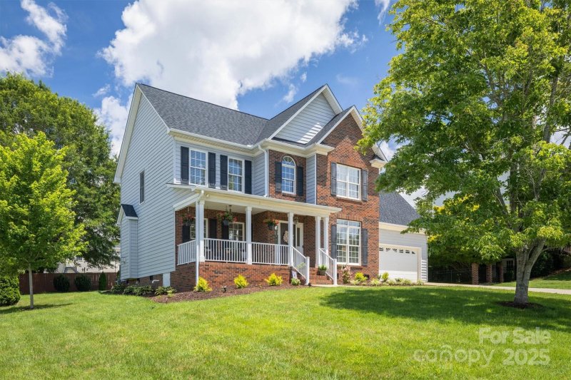 Property image 3 at 2574 Ironwood Drive, Hickory, NC 28602