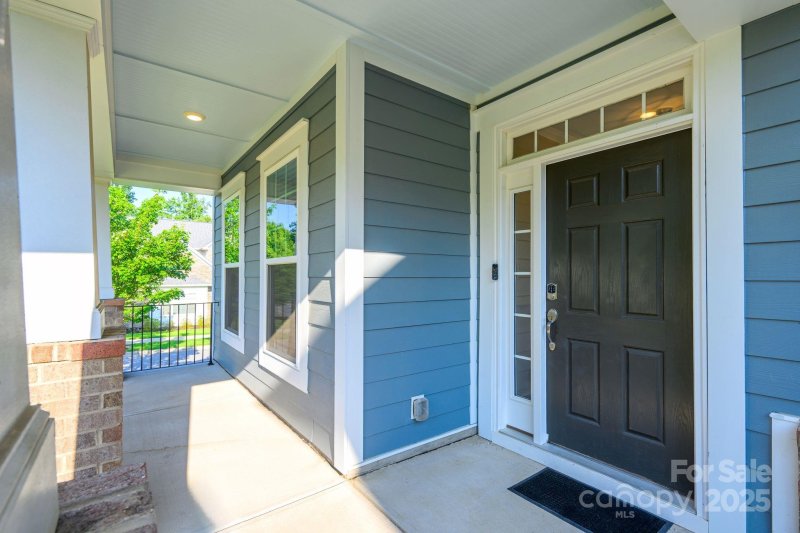 Property image 2 at 17203 Summers Walk Boulevard, Davidson, NC 28036