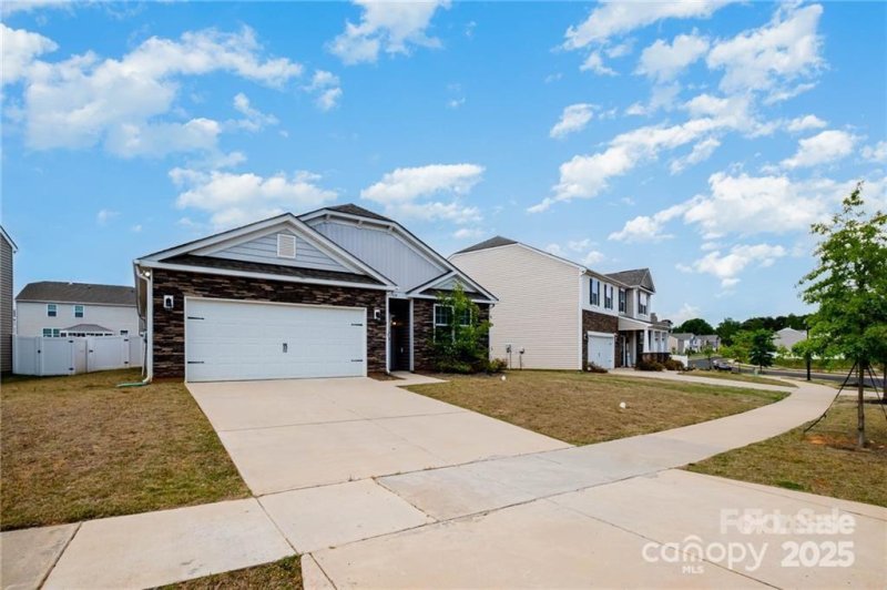 Property image 5 at 6828 Pennyroyal Way, Charlotte, NC 28216