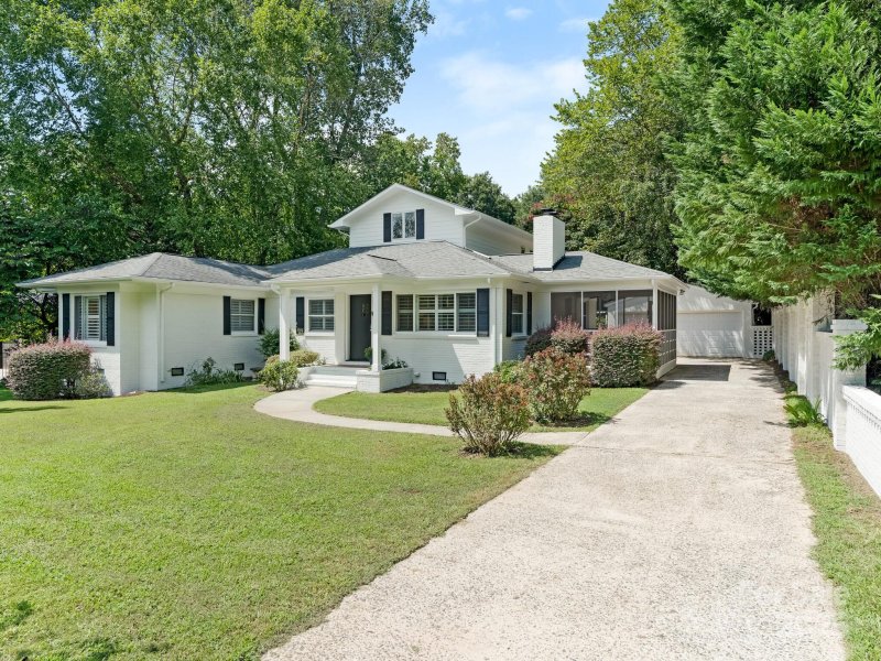 Property image 3 at 115 Heathwood Road, Charlotte, NC 28211