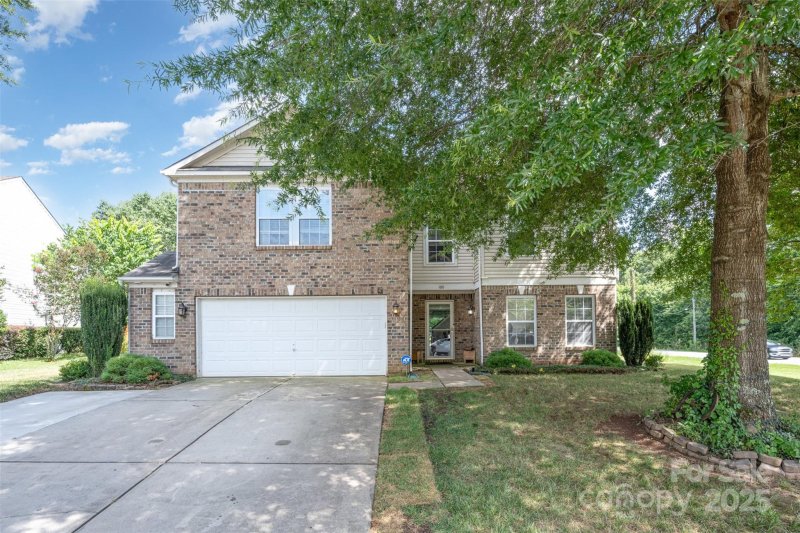 Property image 3 of 100 Kendrick Farm Drive in Kendrick Farm, Mount Holly, NC 28120