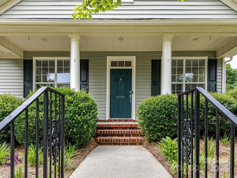 Property image 3 at 15751 Chipping Drive, Huntersville, NC 28078