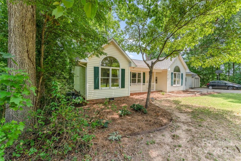 Property image 3 at 123 General Pemberton Street, Stanley, NC 28164