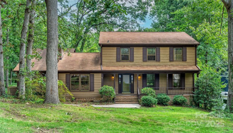 Property image 2 at 2011 E Barden Road, Charlotte, NC 28226