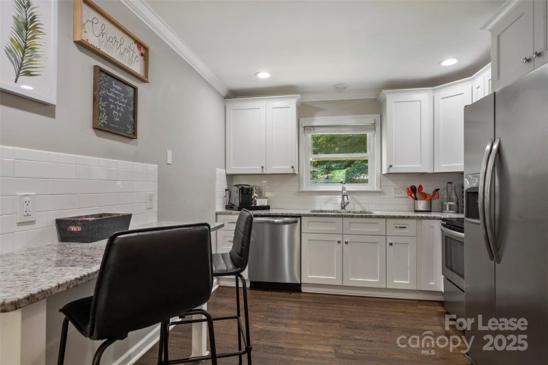 Property image 4 of 2521 Dora Drive in Shamrock Hills, Charlotte, NC 28215