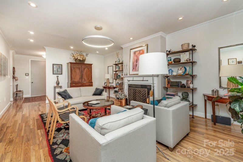 Property image 4 of 830 Cherokee Road in Eastover, Charlotte, NC 28207