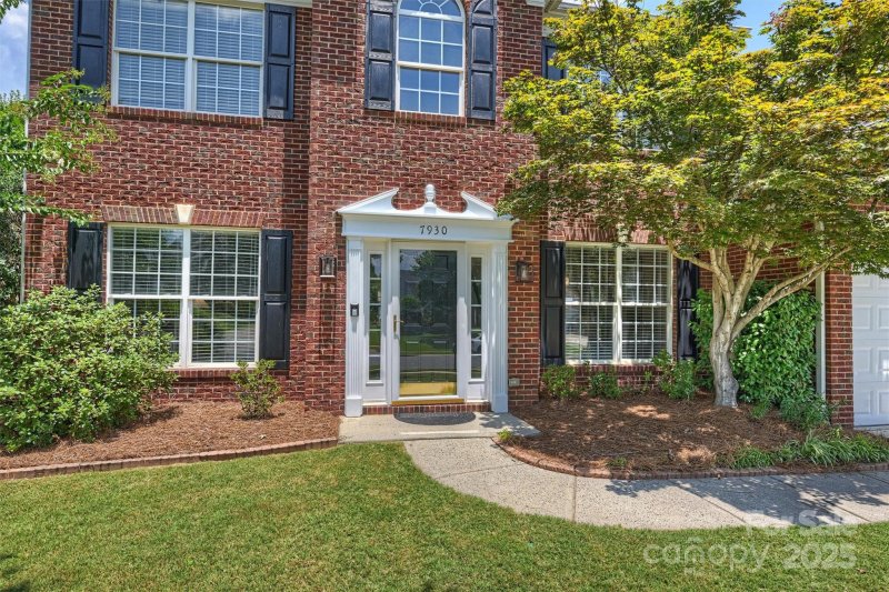 Property image 2 at 7930 Lancken Drive, Charlotte, NC 28277