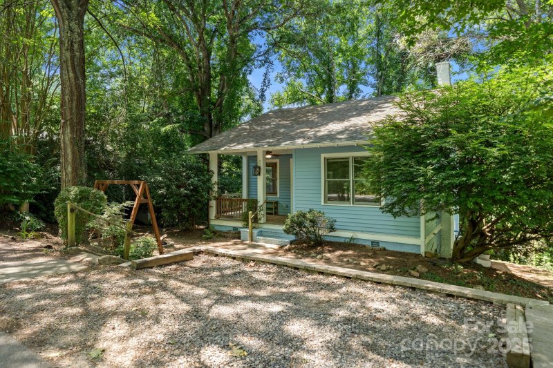 Property image 2 at 5 Parker Road, Asheville, NC 28803