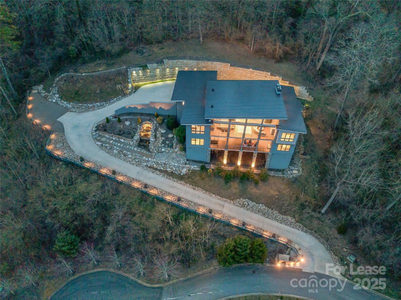 Grove Park Cove, Asheville Community