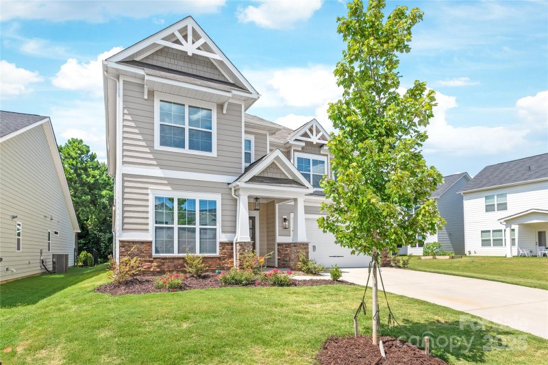 Property image 4 of 8100 Rolling Wheels Road in Kennington, Charlotte, NC 28215