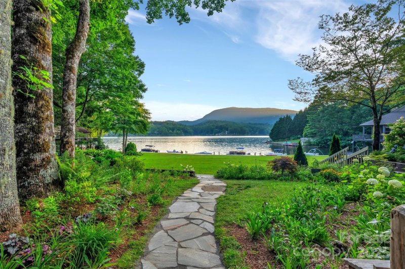 Property image 3 at 35 Toxaway Landing Drive, Lake Toxaway, NC 28747