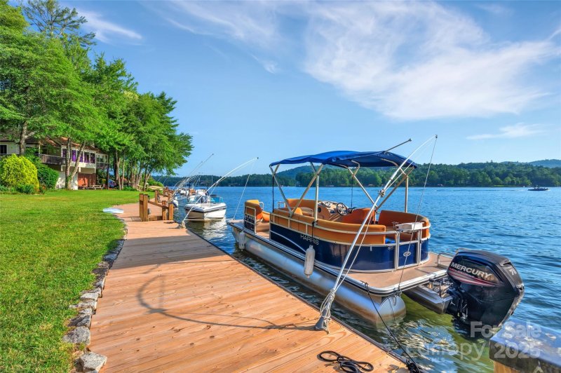 Property image 4 at 35 Toxaway Landing Drive, Lake Toxaway, NC 28747