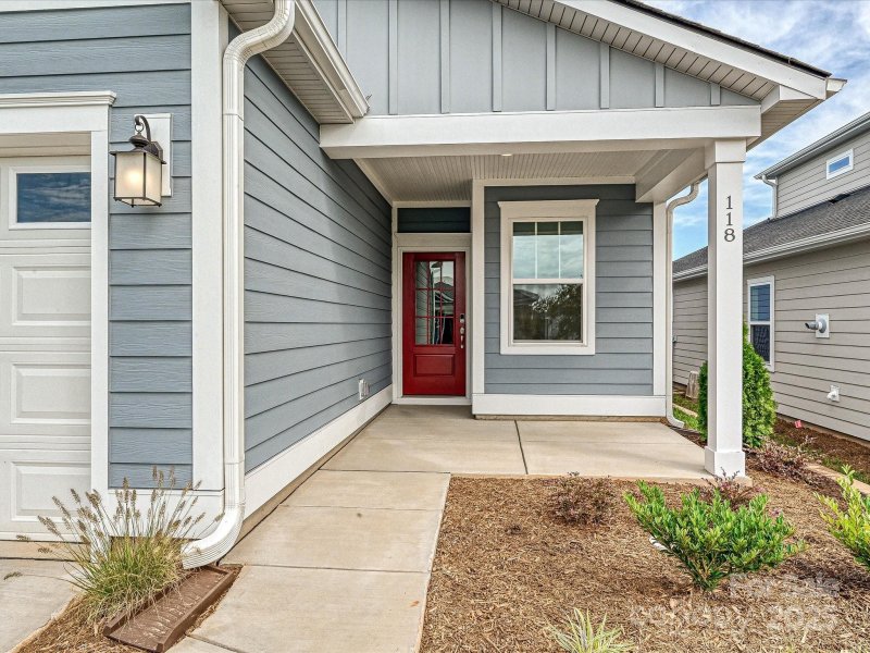 Property image 2 at 118 Stowaway Drive, Denver, NC 28037